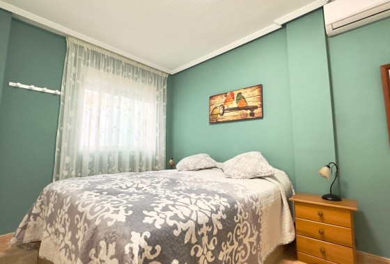 Sprzedaż - Apartament / Mieszkanie -
Torrevieja - Center