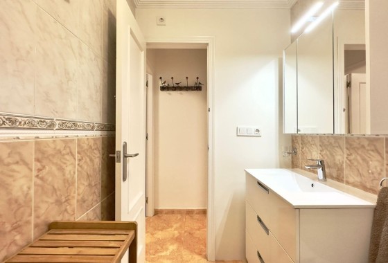 Sprzedaż - Apartament / Mieszkanie -
Torrevieja - Center