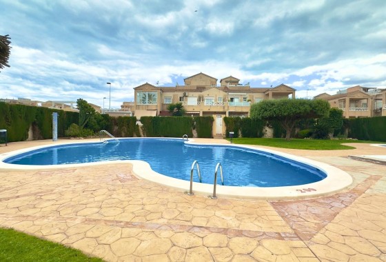 Sprzedaż - Apartament / Mieszkanie -
Torrevieja - Center