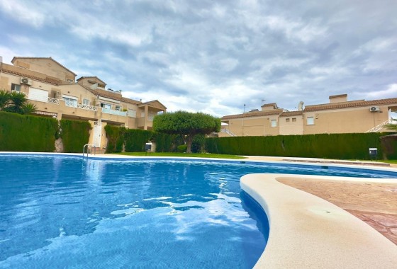 Sprzedaż - Apartament / Mieszkanie -
Torrevieja - Center