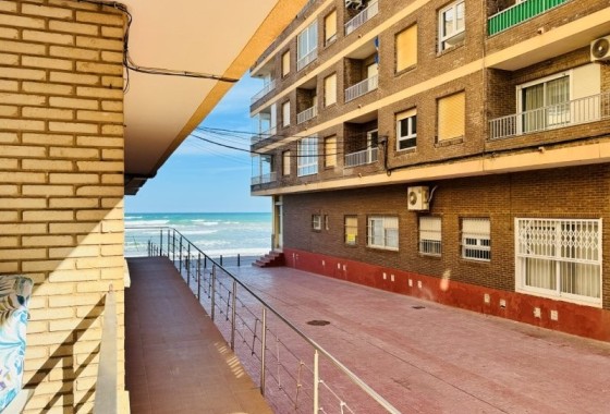 Resale - Wohnung / Appartement -
La Mata - Costa Blanca