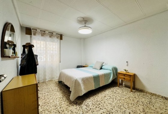 Resale - Wohnung / Appartement -
La Mata - Costa Blanca