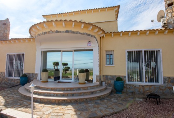 Resale - Freistehende Villa -
Algorfa