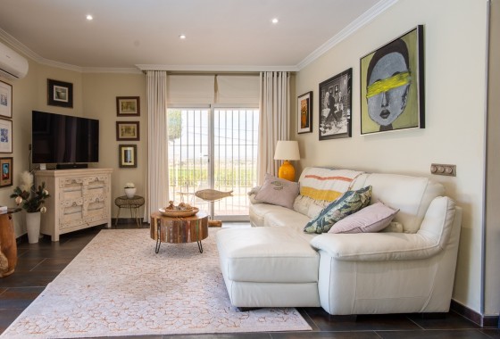 Resale - Freistehende Villa -
Algorfa