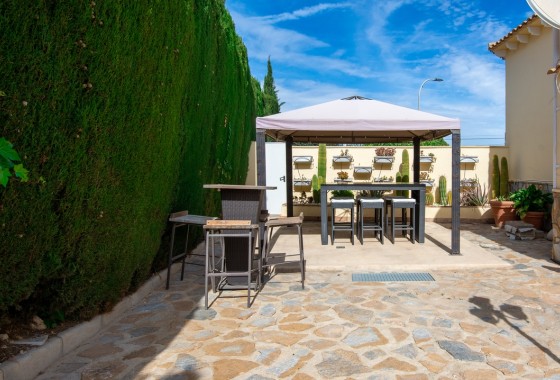 Resale - Freistehende Villa -
Algorfa