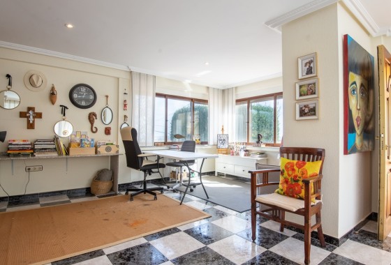 Resale - Freistehende Villa -
Algorfa