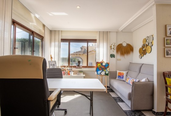 Resale - Freistehende Villa -
Algorfa