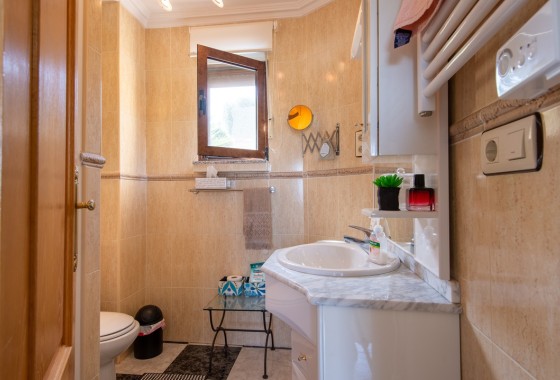 Resale - Freistehende Villa -
Algorfa