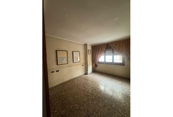 Herverkoop - Appartement / Flat -
Orihuela - Center