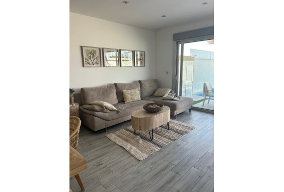 Resale - Freistehende Villa -
Daya Vieja - Costa Blanca