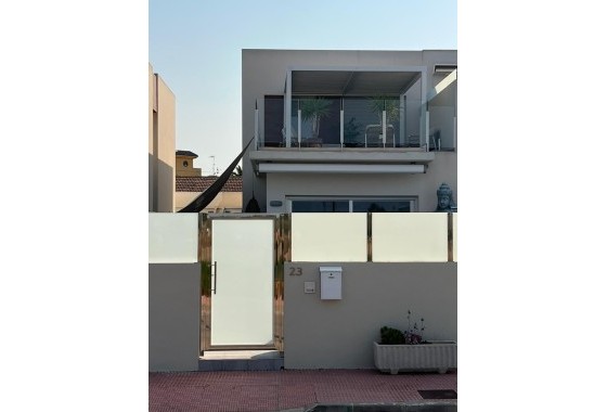 Resale - Freistehende Villa -
Daya Vieja - Costa Blanca