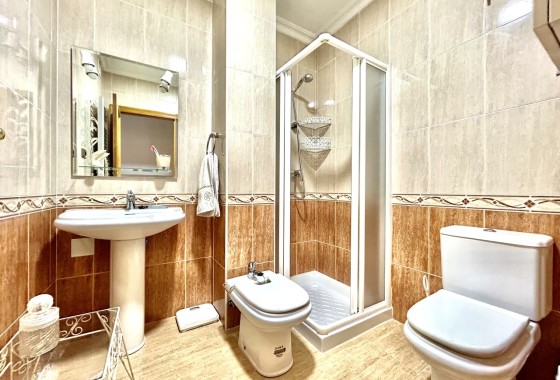 Herverkoop - Appartement / Flat -
Almoradí - Inland