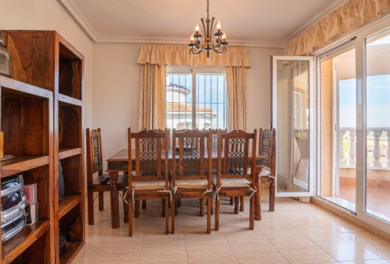 Resale - Freistehende Villa -
Algorfa