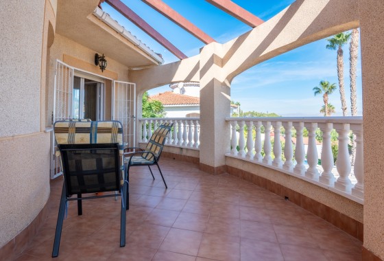 Resale - Freistehende Villa -
Algorfa