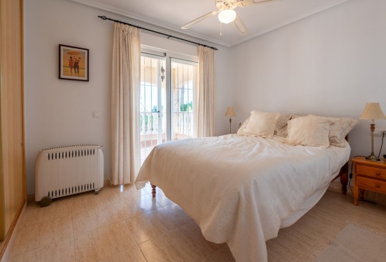 Resale - Freistehende Villa -
Algorfa