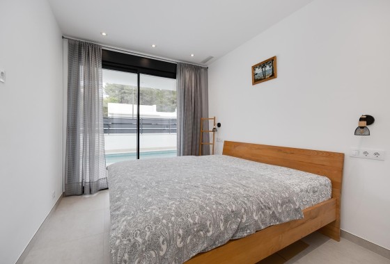 Venta - Chalet Independiente -
Pinar de Campoverde - Inland