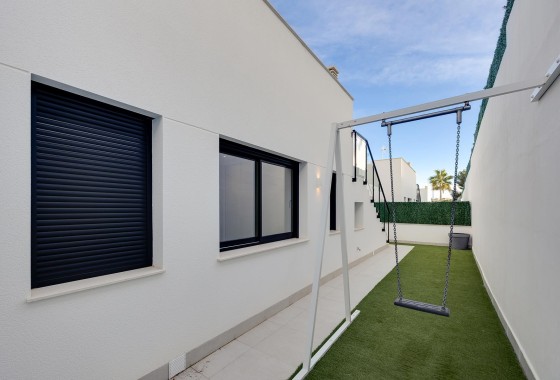 Venta - Chalet Independiente -
Pinar de Campoverde - Inland