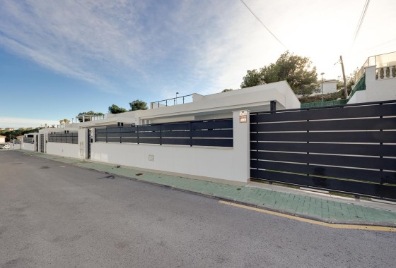 Venta - Chalet Independiente -
Pinar de Campoverde - Inland