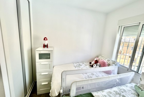 Herverkoop - Vrijstaande Villa -
Villamartín - Costa Blanca