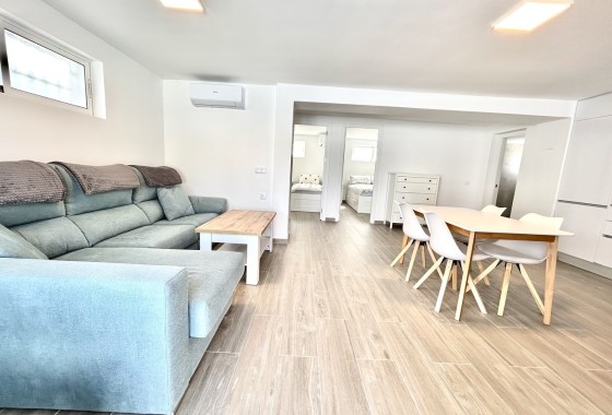 Herverkoop - Vrijstaande Villa -
Villamartín - Costa Blanca