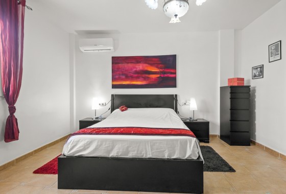 Revente - Villa Individuelle -
Algorfa