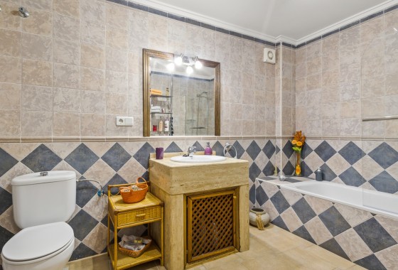 Revente - Villa Individuelle -
Algorfa