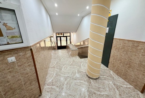 Venta - Apartamento / Piso -
Torrevieja - Costa Blanca