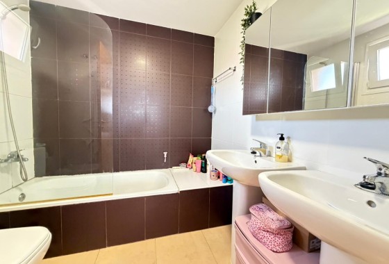 Sprzedaż - Apartament / Mieszkanie -
Torre Pacheco - Inland
