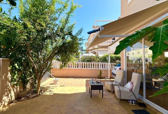 Venta - Chalet Independiente -
Orihuela Costa - La Regia