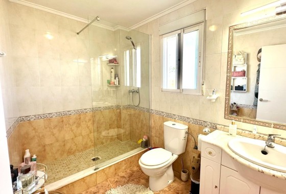 Venta - Chalet Independiente -
Orihuela Costa - La Regia