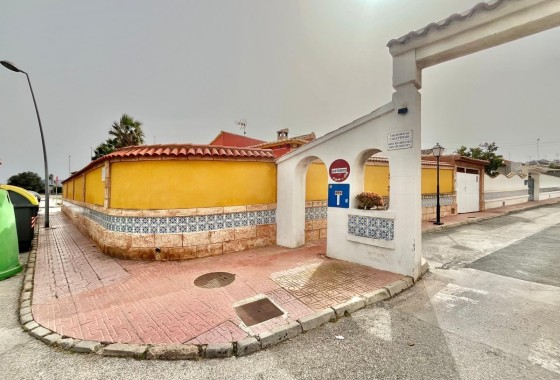 Sale - Detached Villa -
Torrevieja - Los Balcones