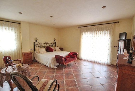 Herverkoop - Vrijstaande Villa -
Formentera del Segura - C- Cooperativa