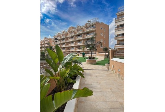 Venta - Apartamento / Piso -
El Raso - Costa Blanca