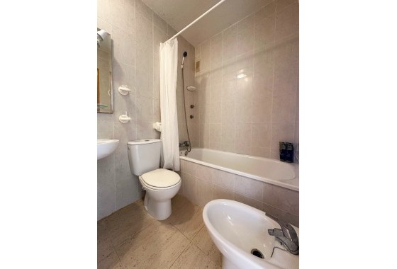 Revente - Appartement -
San Miguel de Salinas - Inland