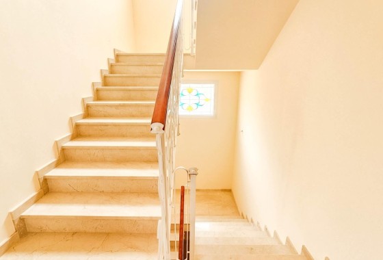 Resale - Freistehende Villa -
Cabo Roig