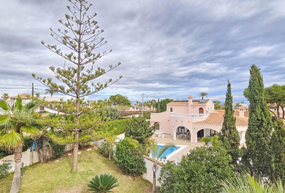 Resale - Freistehende Villa -
Cabo Roig