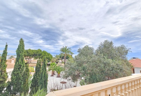 Resale - Freistehende Villa -
Cabo Roig