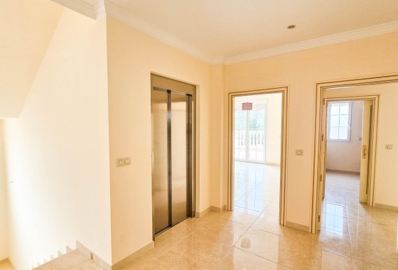 Resale - Freistehende Villa -
Cabo Roig