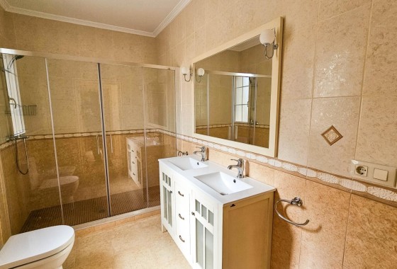 Resale - Freistehende Villa -
Cabo Roig