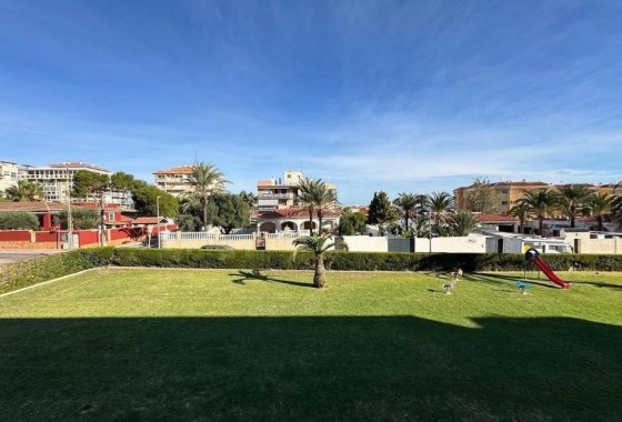 Revente - Appartement -
Torrevieja - Punta Prima