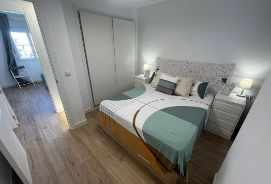 Revente - Appartement -
Torrevieja - Punta Prima
