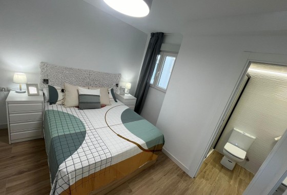 Revente - Appartement -
Torrevieja - Punta Prima
