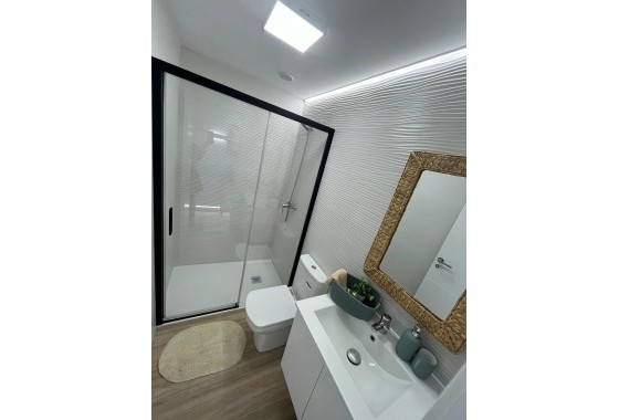 Revente - Appartement -
Torrevieja - Punta Prima