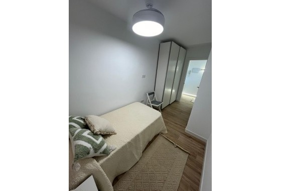 Revente - Appartement -
Torrevieja - Punta Prima