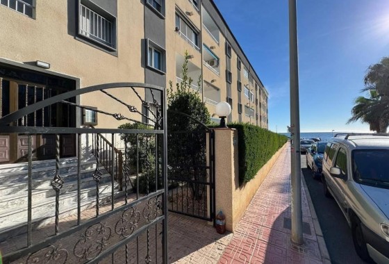 Revente - Appartement -
Torrevieja - Punta Prima