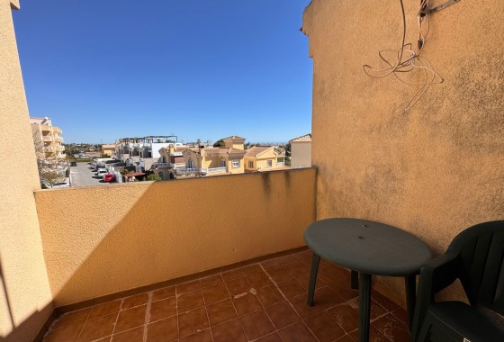 Herverkoop - Stadswoning -
Campoamor - Costa Blanca