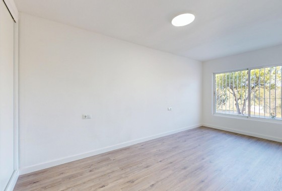 Sprzedaż - Apartament / Mieszkanie -
Villamartín - Costa Blanca