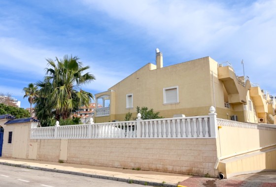 Revente - Appartement -
Torrevieja - La Mata