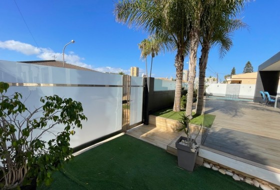 Herverkoop - Vrijstaande Villa -
Mar de Cristal - Costa Calida