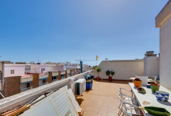 Venta - Apartamento / Piso -
Torrevieja - Center